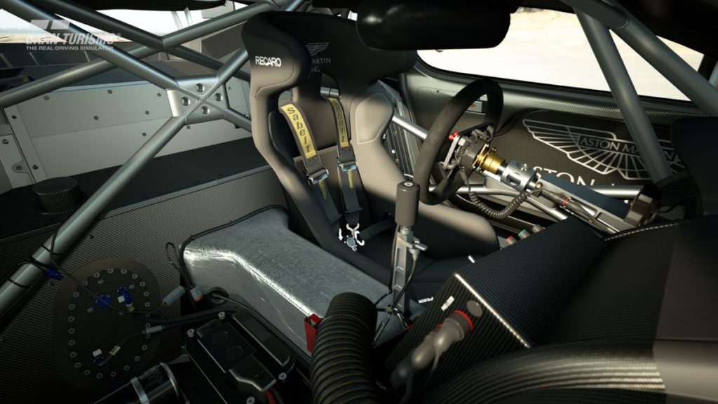 The interior of the 2010 Aston Martin DBR9 GT1 looks great in Gran Turismo Sport