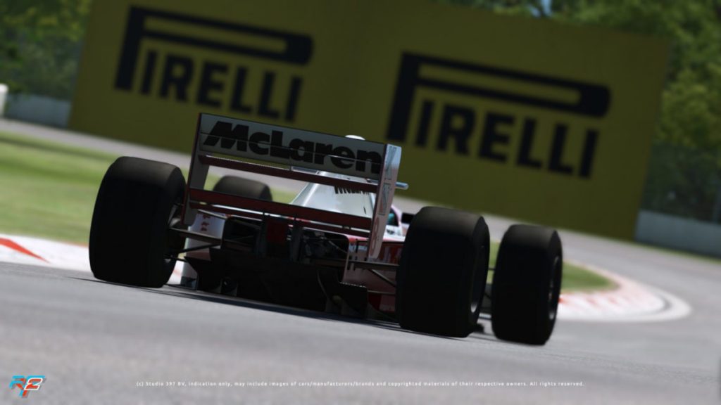 The updates in the latest rFactor 2 Build 1117 also include the 1993 McLaren MP4/8