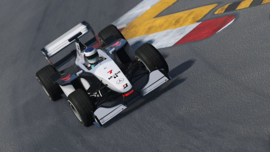 The 1998 McLaren MP4/13 is updated in the latest rFactor 2 Build 1117