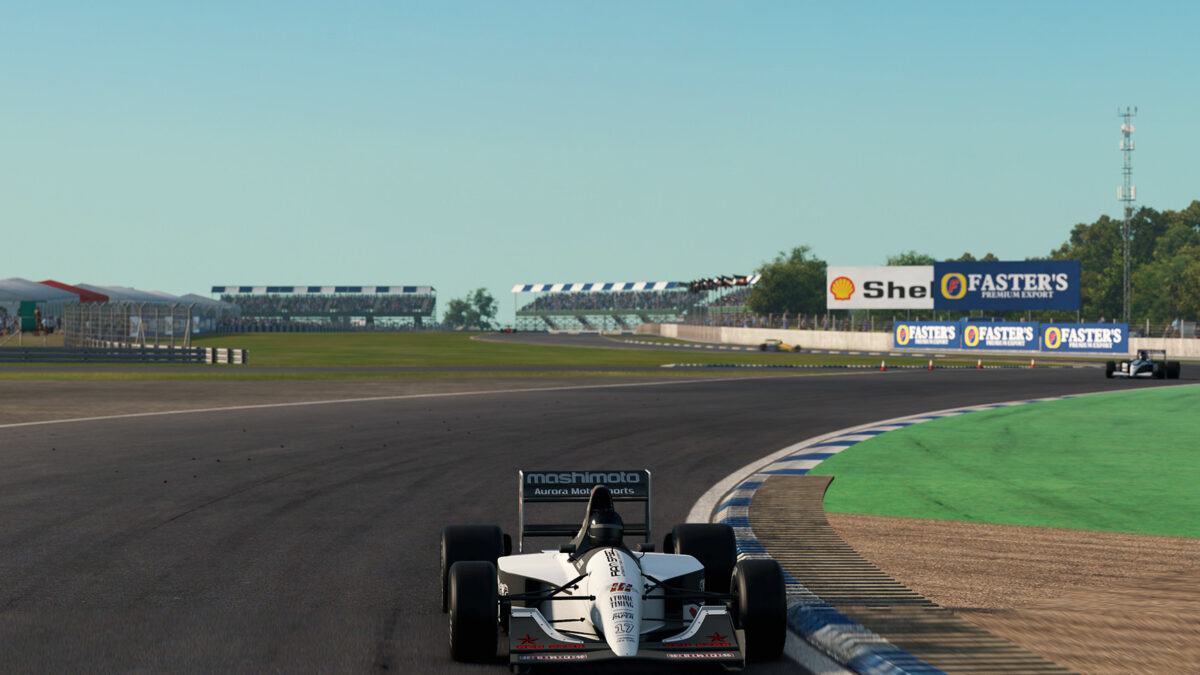 Automobilista 2 Hotfix V1.0.2.2 adds more track layouts to the Silverstone Pack DLC