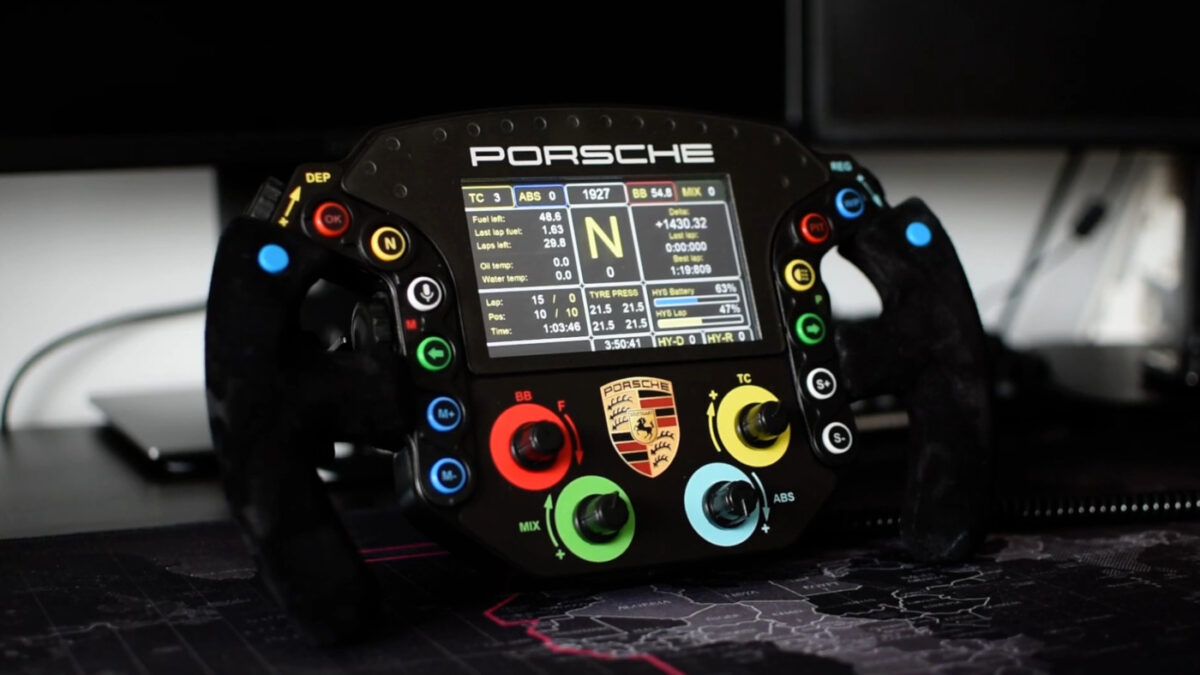 Cool Home-Made Porsche 911 GTE Sim Racing Wheel