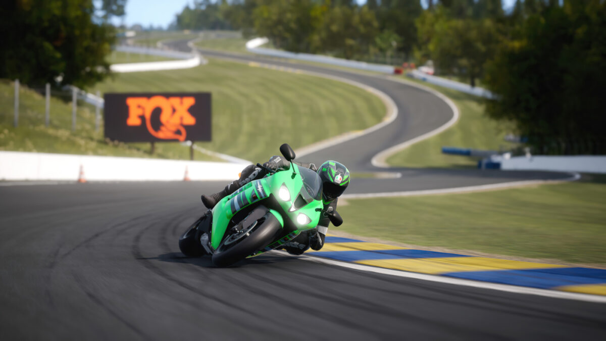 Ride a 2008 Kawasaki Ninja ZX-6R with the new RIDE 4 Sportsbikes 101 DLC Pack