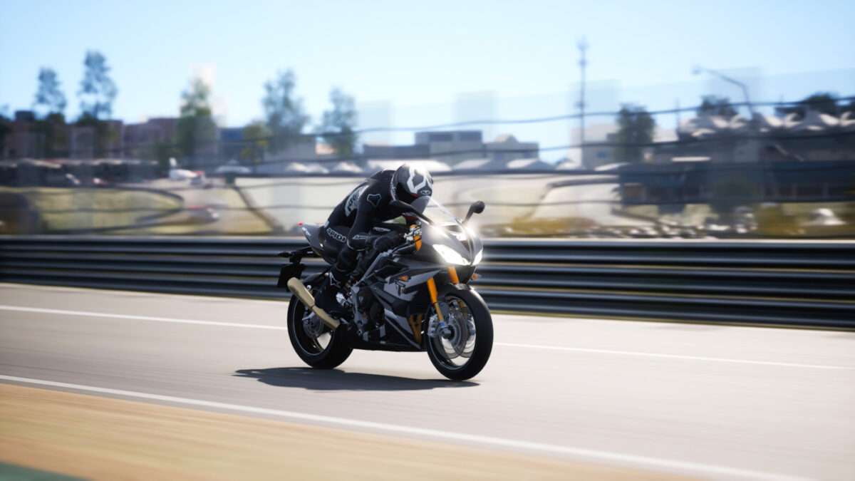 The 2020 Triumph Daytona 765 Moto2 in the RIDE 4 Ultimate 2020 Pack