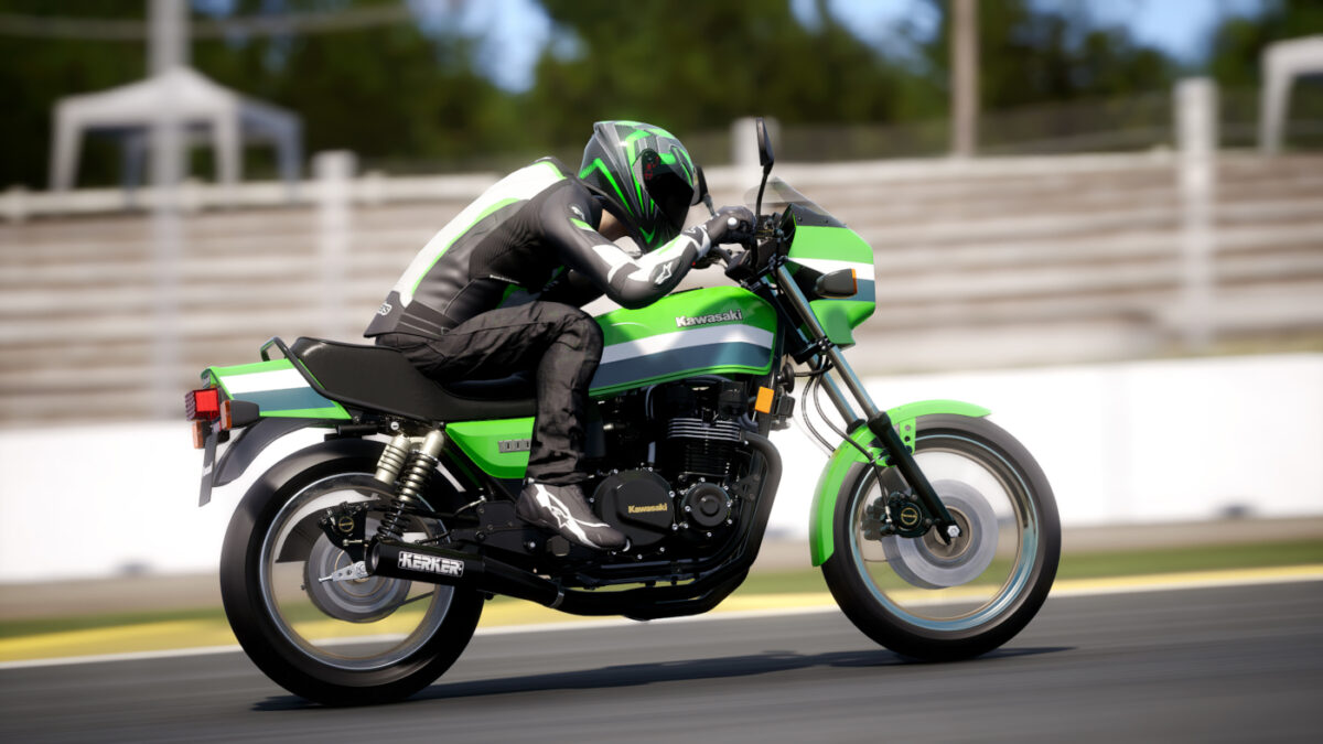 The 1982 Kawasaki KZ1000R in the RIDE 4 Best Vintage 80's - 90's DLC Pack