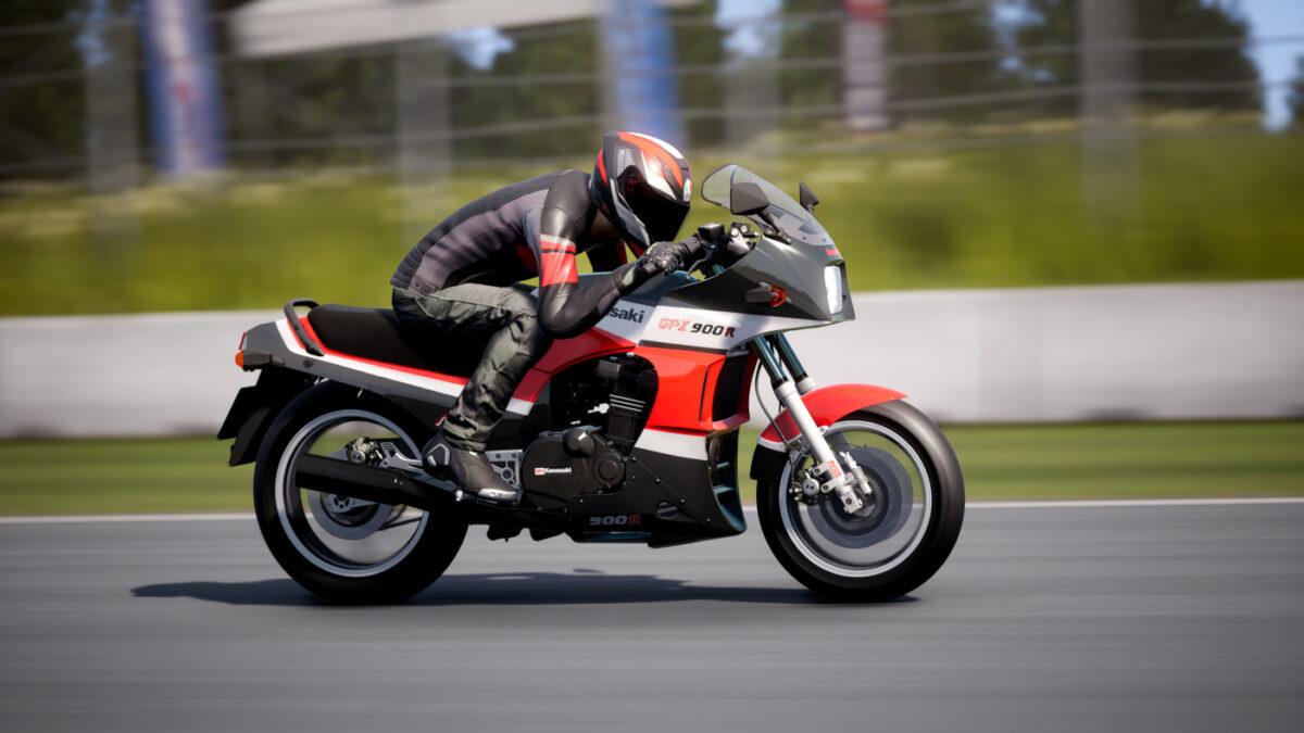 You can be just like Tom Cruise in Top Gun, by riding the Kawasaki GPZ 900R Ninja in RIDE 4