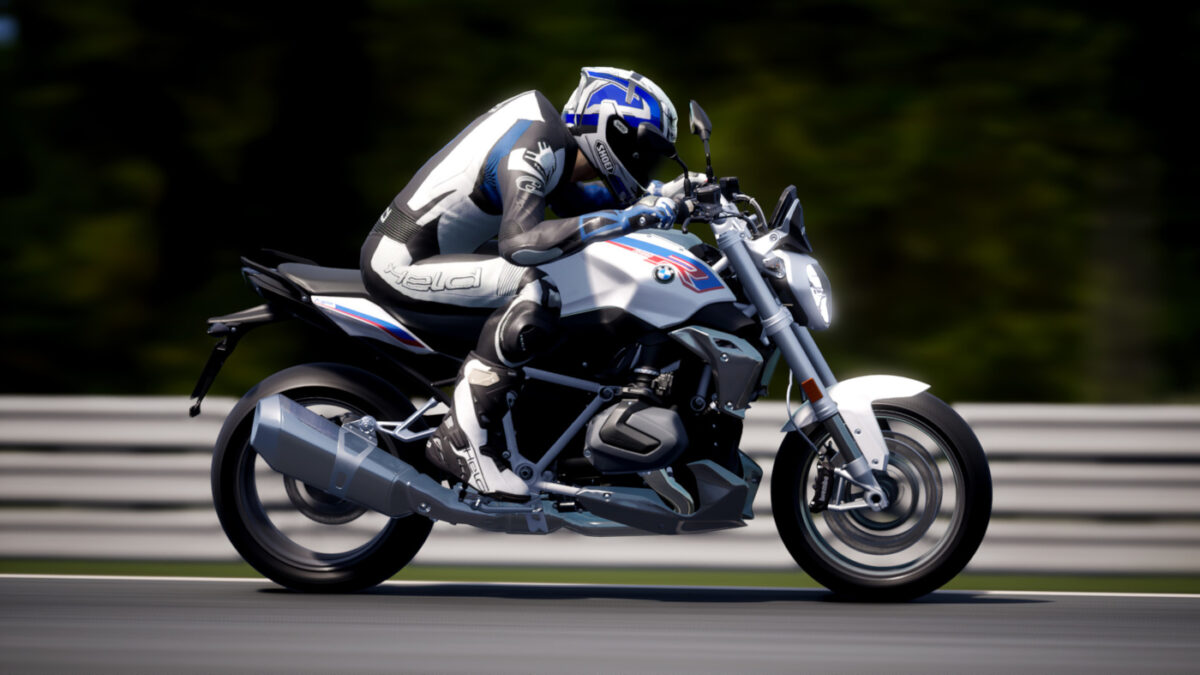The 2019 BMW R 1250 R arrives in RIDE 4