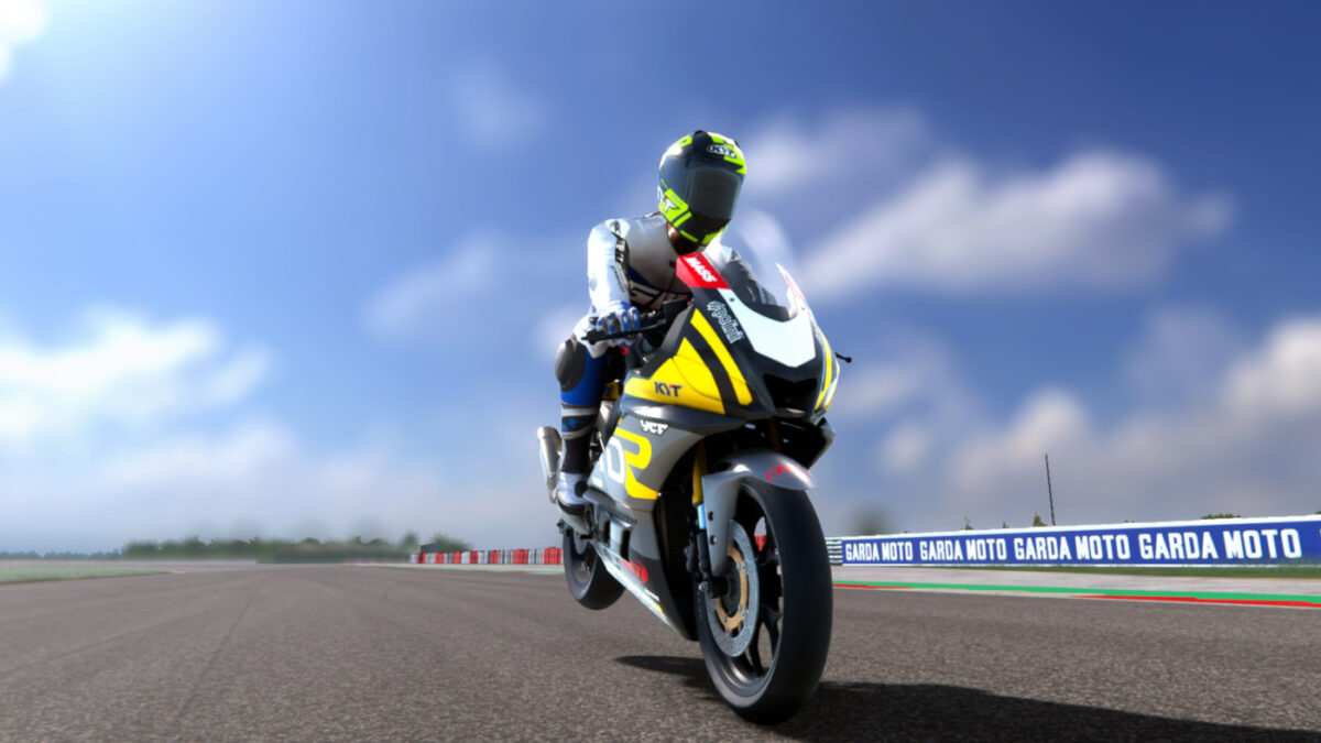 TrackDayR Build 1.0.82.14 Adds A 300cc Superbike