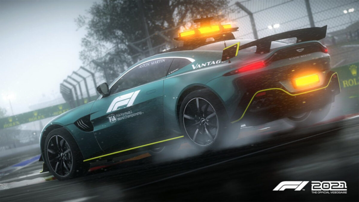 Also included in F1 2021 Patch 1.10 is the new Aston Martin Vantage safety car